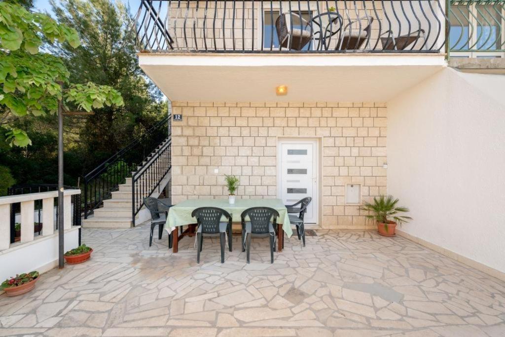 Ferienwohnung In Arbanija Mit Meerblick, Balkon, Klimaanlage, W-Lan 5137-1 特罗吉尔 外观 照片